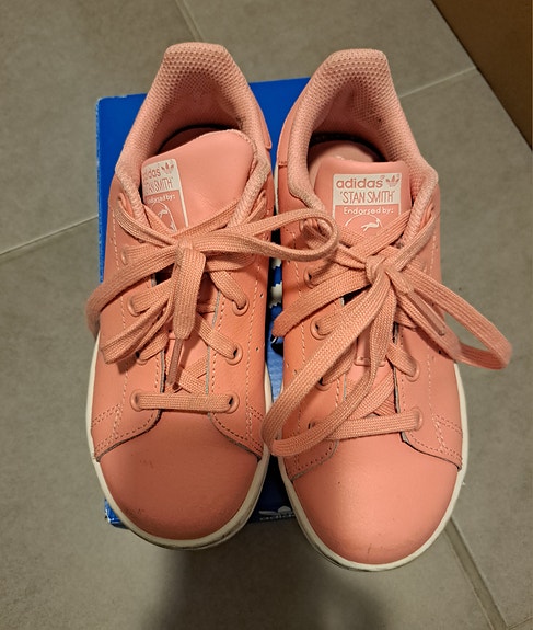 Adidas tennarit 28