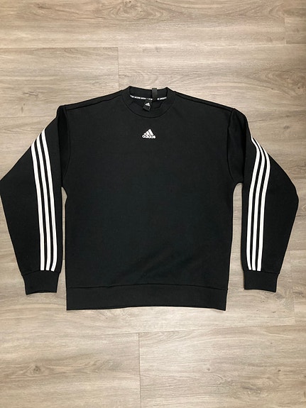 M miesten Adidas Essentials