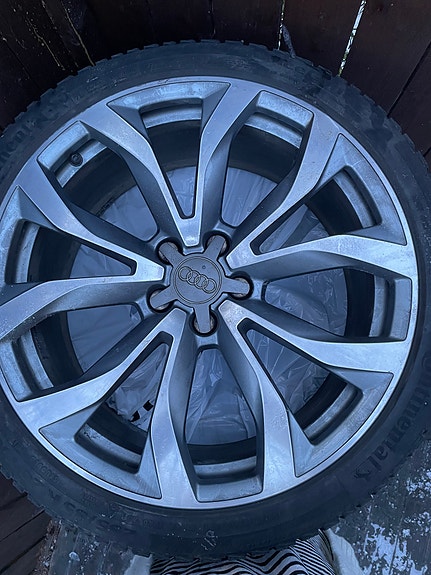 Audin nastarenkaat 235/35 20 Continental