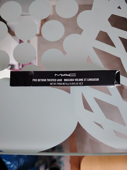 Myynti MAC Pro Beyond Twisted Lash ripsiväri