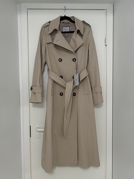 Uusi Andiata beige trenssi Krysta koko 36