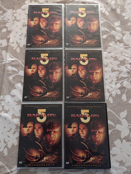 Babylon 5 tv-sarjat 1&2 DVD-boksi
