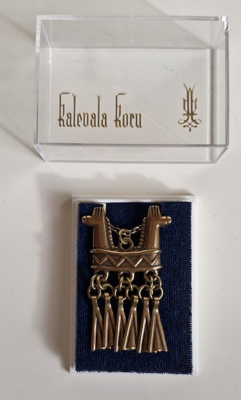 Kaksipäinen hevonen -kaulaketju, Kalevala Koru