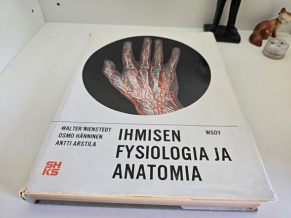 Walter Nienstedt et al: Ihmisen fysiologia ja anatomia