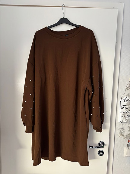 uusi ihana mekko/tunika