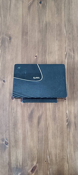 ZyXEL NBG6716 router / modem / reititin / modeemi