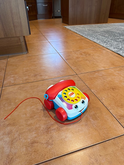 Fisher-Price vedettävä leikkipuhelin