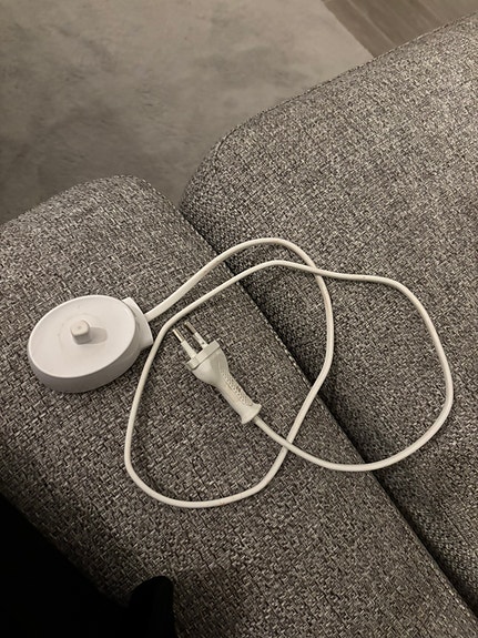 Oral-B sähköhammasharjan laturi