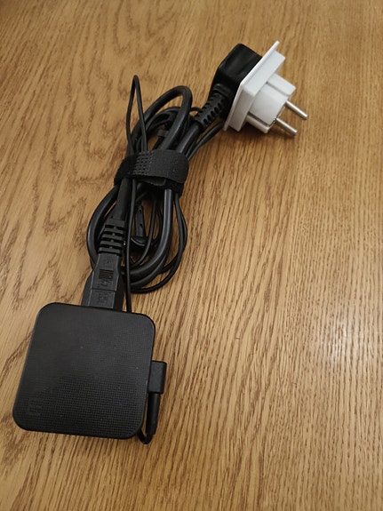 Asus ADP-45ZE virtalähde