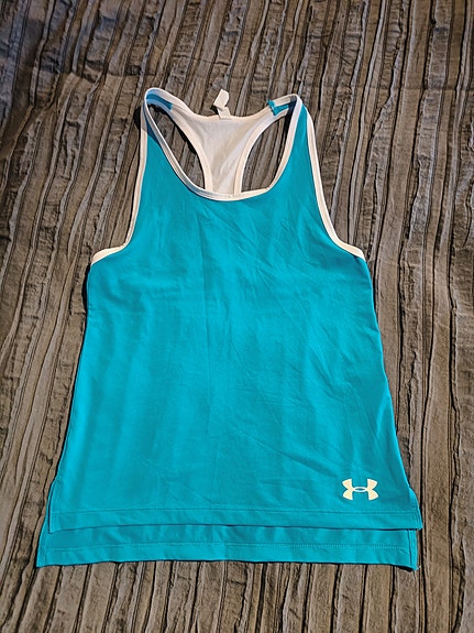 Under Armour toppi