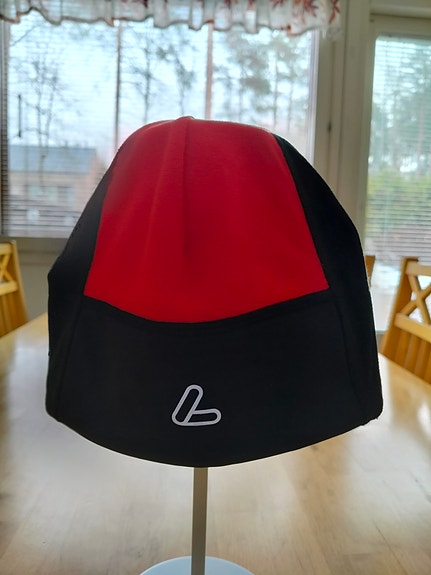 Löffler pipo punainen/musta