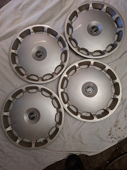 Koristekapselit Volvo 16"