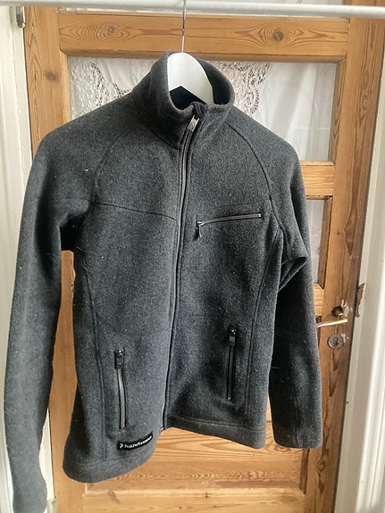 Peak Performance fleece