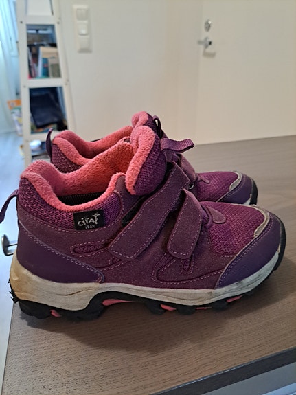 Välikausikengät 34 Giraf