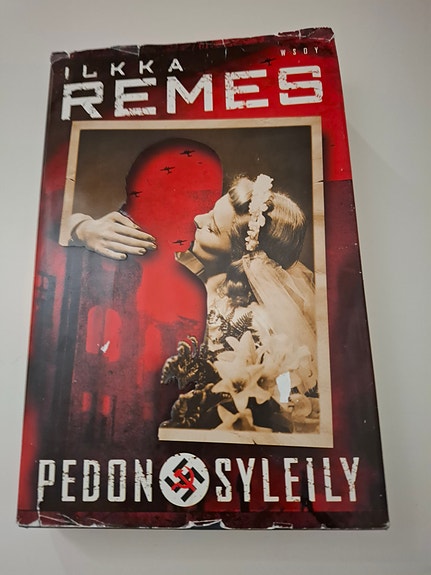 Ilkka Remes Pedon syleily