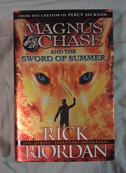 Magnus Chase and the Sword of Summer (Rick Riordan)