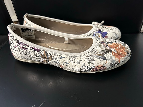 MYWEAR kengät / ballerinat koko 40