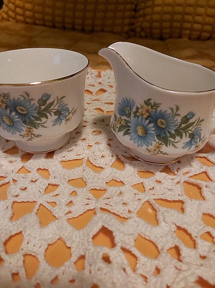 Vintagea...Queen Anne, kermakko & sokerikko