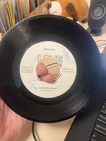 Wigwam Luulosairas vinyylisingle Love Records