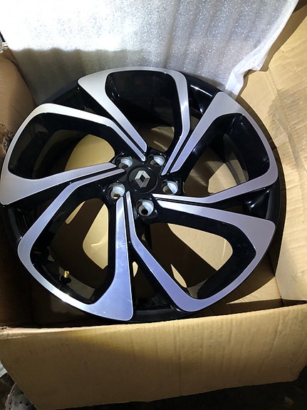 Renault OEM 5X114.3 alut 20” uudet h.600e sarja