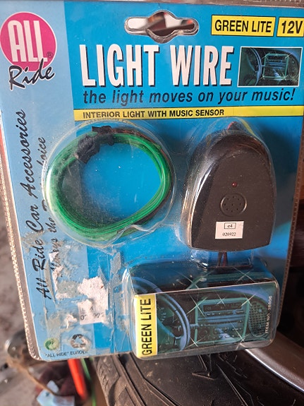Light wire