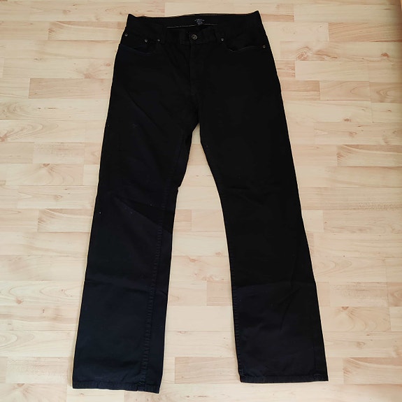 Logg mustat farkut 31/32