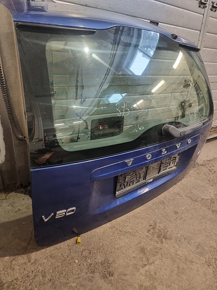 Volvo V50 takaluukku