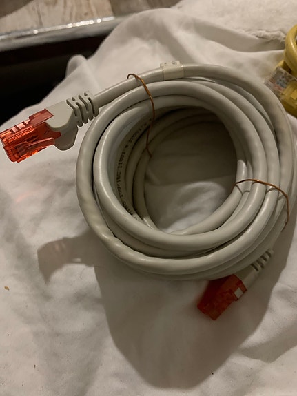Verkkokaapelit RJ45-liittimillä