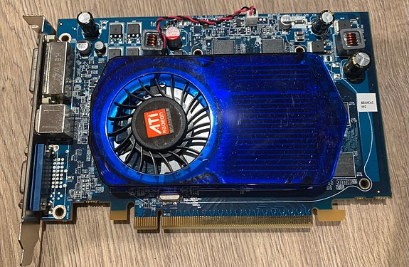 ATI Radeon HD3650 näytönohjain