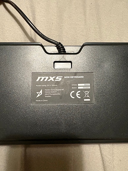 Product image 3 of 3
