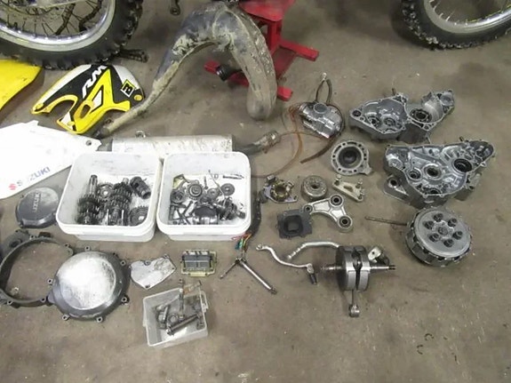 Suzuki RM 250 1999 Purkuosia