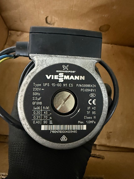 Viessmann/Grundfos kiertovesipumppu.