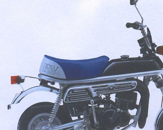 Suzuki pv sini/valko penkinpäällinen.