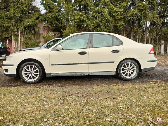 Saab 9-3 vm.2005 osina