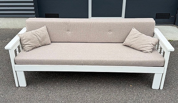 Myydään levitettävä vuodesohva