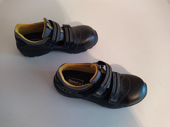 Sievi turvajalkine koko 39
