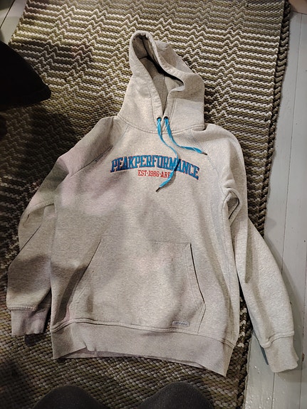 Peak performance huppari