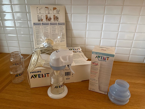 Philips Avent sähköinen rintapumppu ja mikrosteriloija