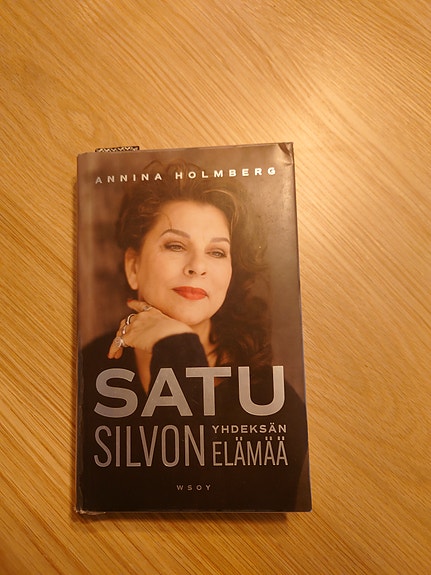 Satu Silvon yhdeksän elämää