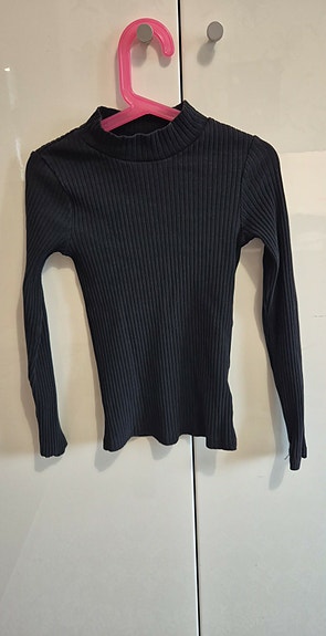 H&M lasten paita koko 134 musta