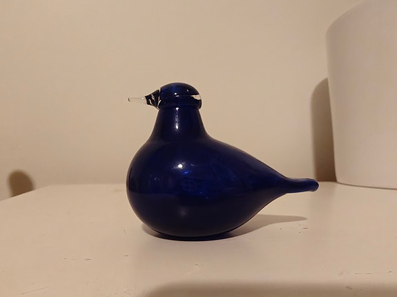 Birds by Toikka: Sinisirri (Blue Bird) – Nuutajärvi