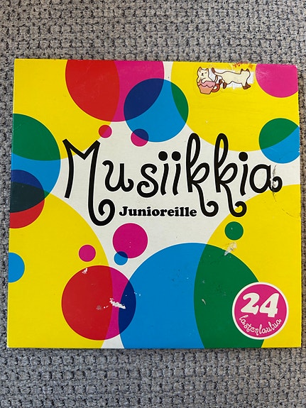 Musiikkia junioreille CD-levy lastenlauluja