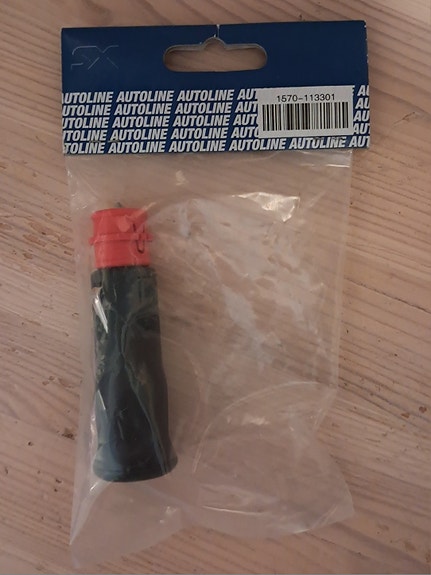 Savukkeensytytin pistoke adapteri