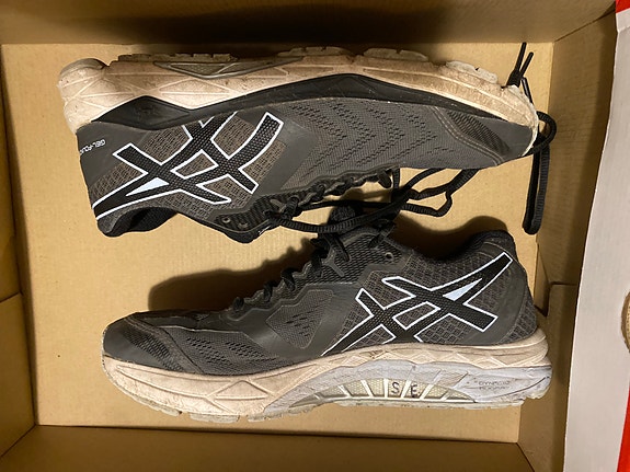 Asics Gel Foundation -juoksukengät / lenkkarit koko 40 ( ovh. 130 e)