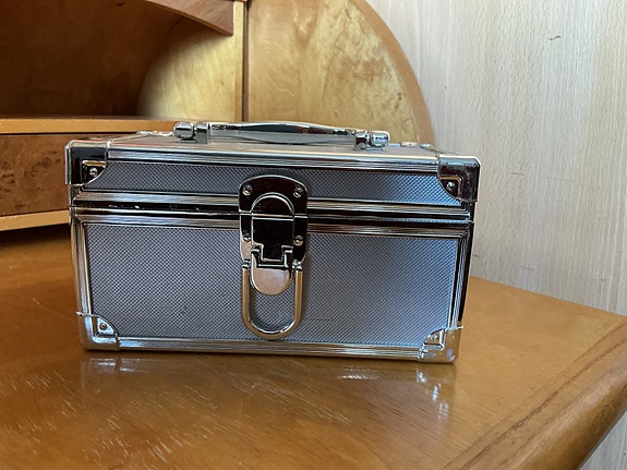 Product image 2 of 9