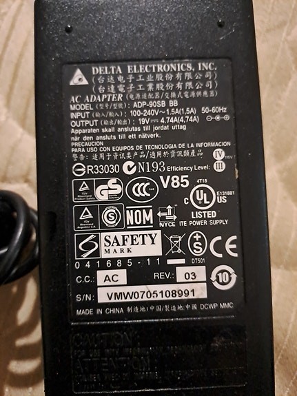 Asus kannettavan virtalähde