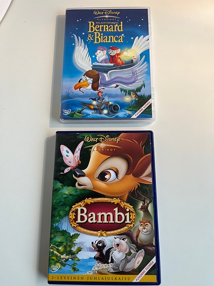 Walt Disney Bambi ja Bernard ja Bianca. Voidaan postittaa