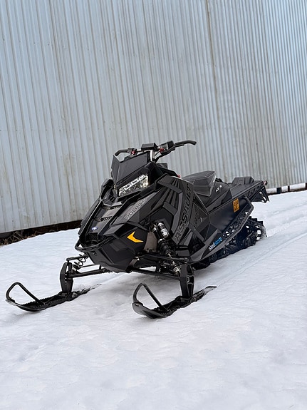 Polaris Switchback 800 Axys Assault 146”