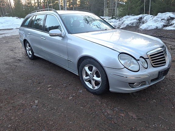Mercedes-benz W211 osia