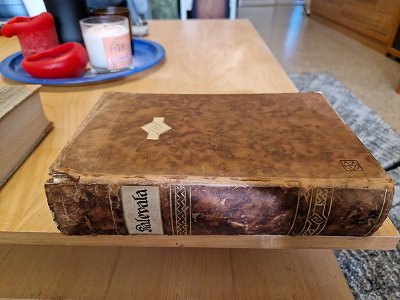 Kalevala- kirja vuodelta 1935